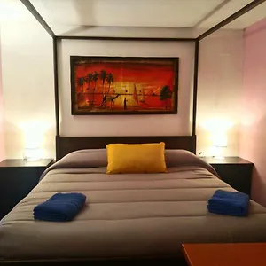 https://vita-partenopea.hotels-amalfi.com